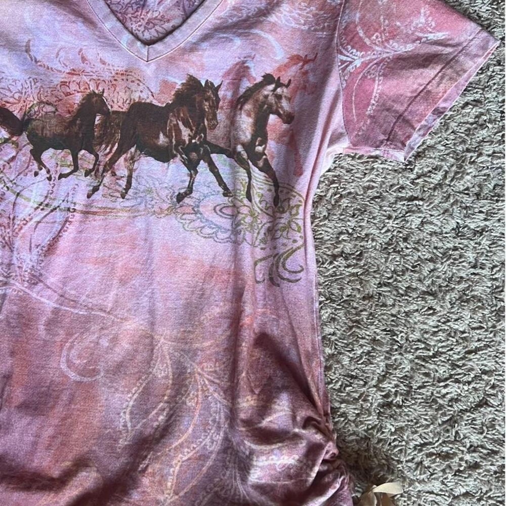 RARE Bit & Bridle 90’s vintage whimsy western pink hued graphic running horses T - Picture 6 of 14